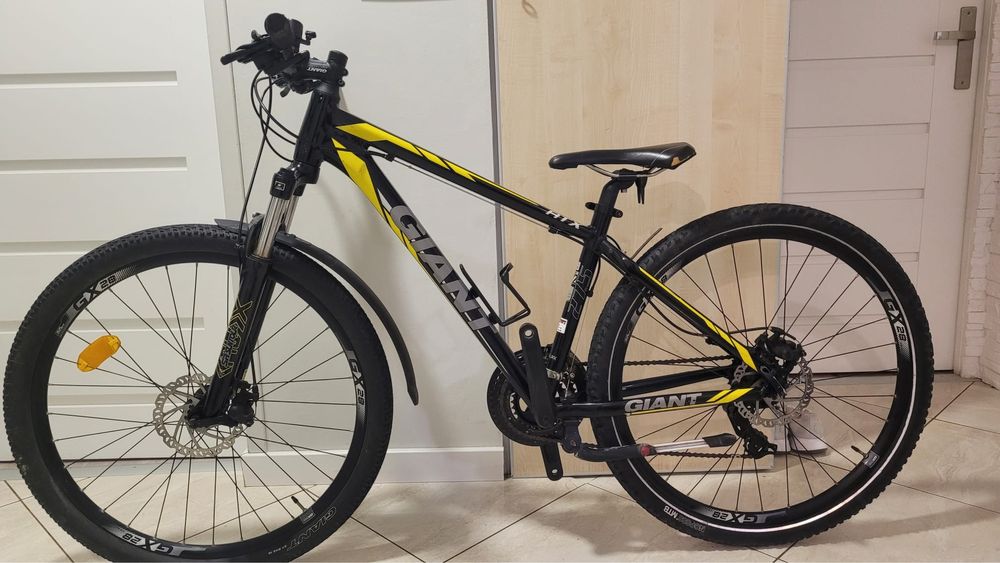 Giant ATX 2 , kola 27.5 , rama S