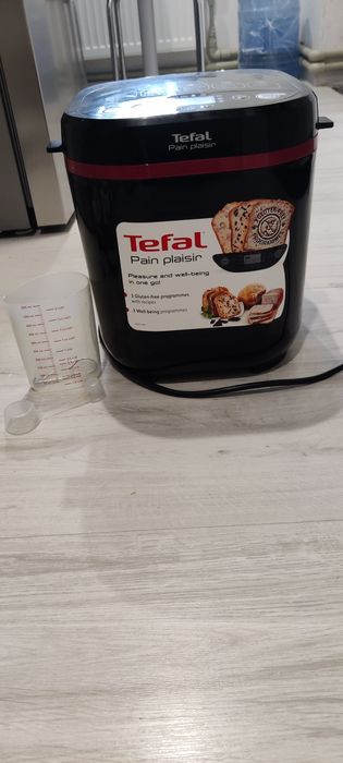 Хлібопіч Tefal..