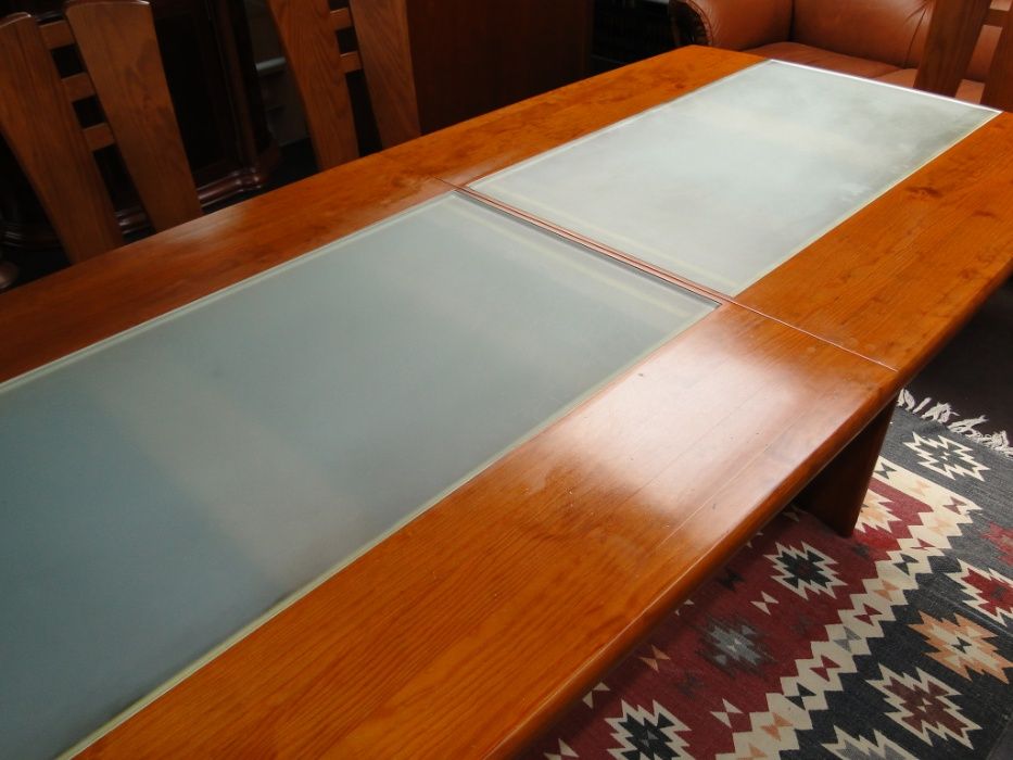 Mesa extensível em madeira maciça com acabamento em vidro fosco - Só a