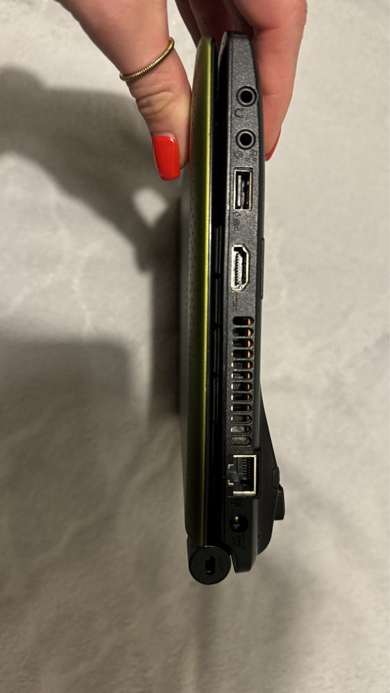Laptop Toshiba mini