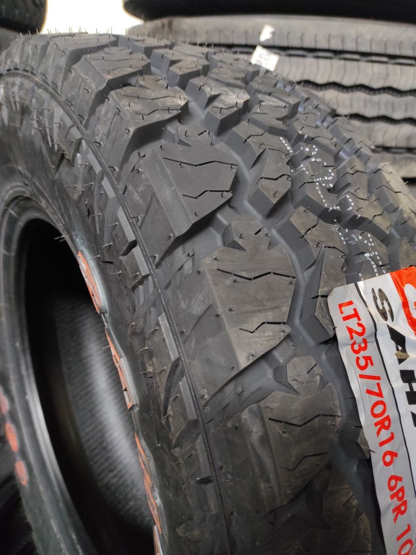 235/70R16 CST SAHARA AT 2 (Maxxis)