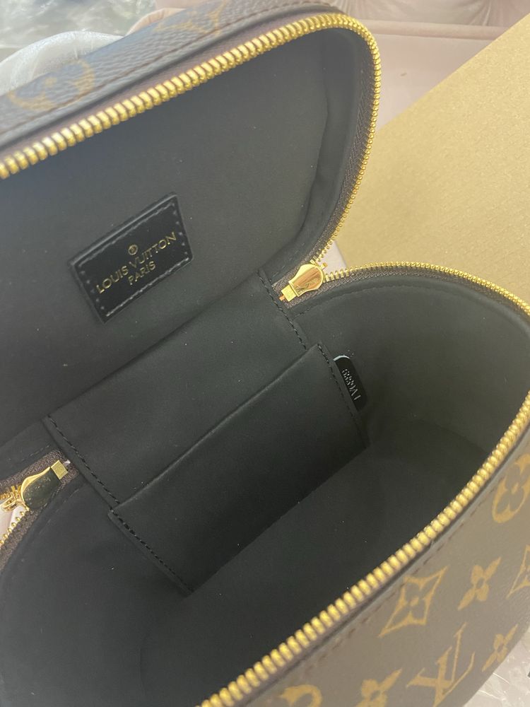 Сумочка в стиле louis vuitton