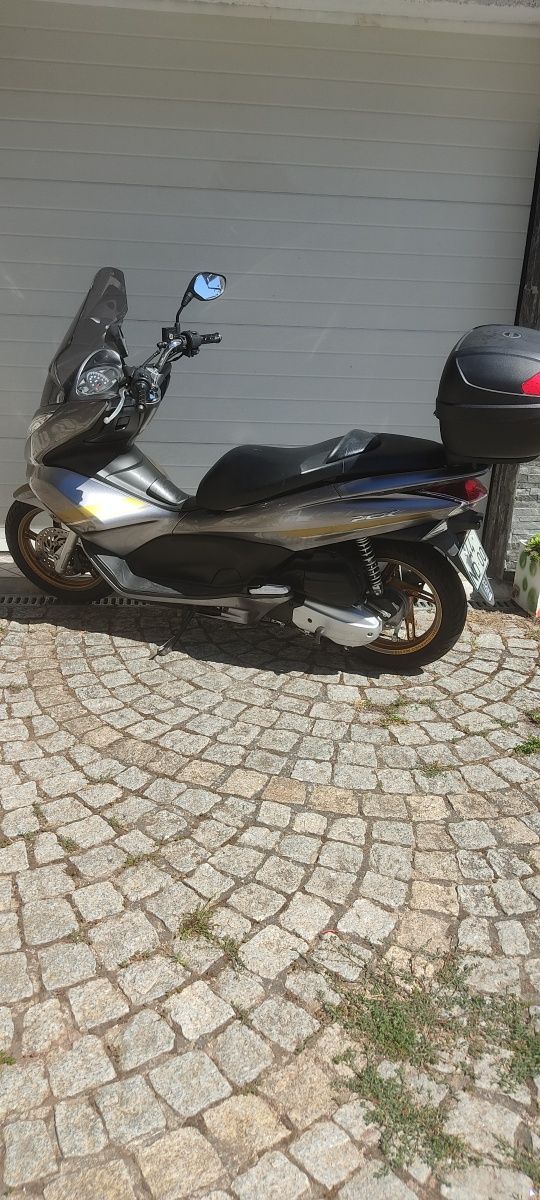 Vendo Mota PCX 125  personalizada