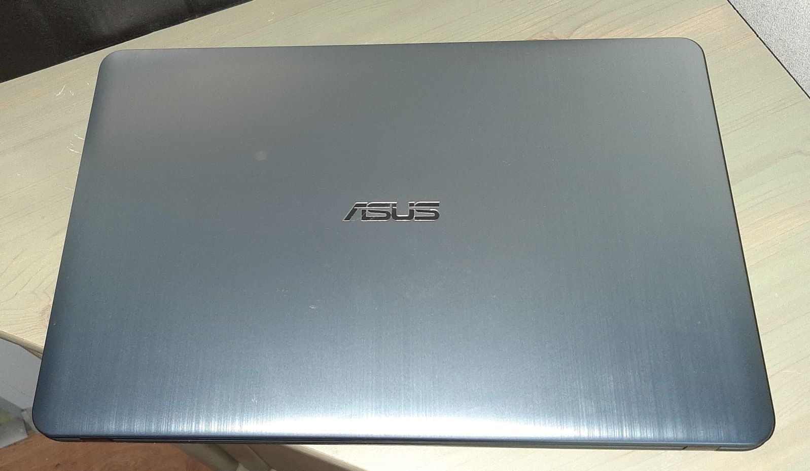 Laptop ASUS X541SA-DM690T 15,6"