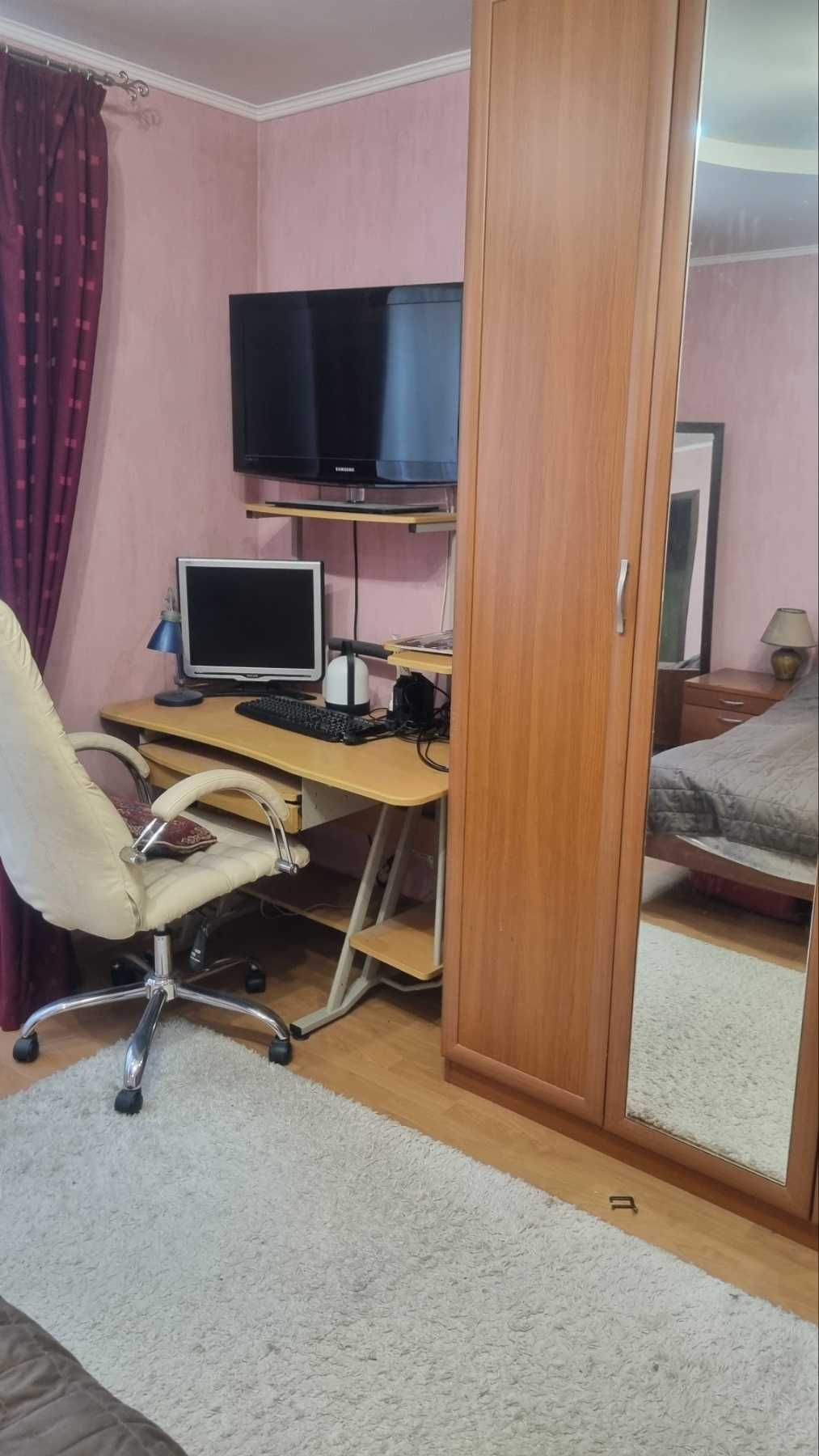 Ін зв"язку. Дослідна. Гарна сучасна квартира!