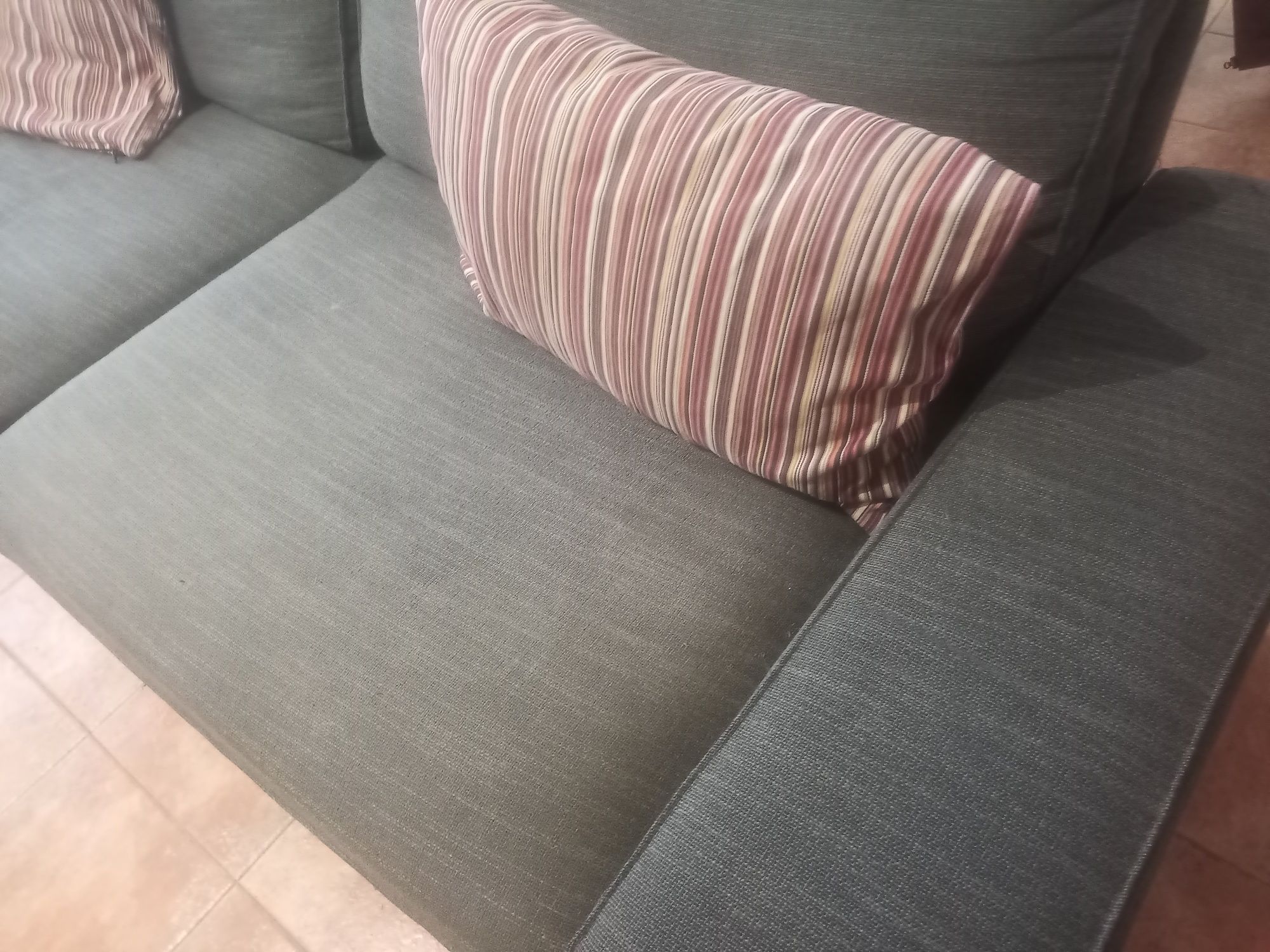 Kivik 3 lugares cinzento