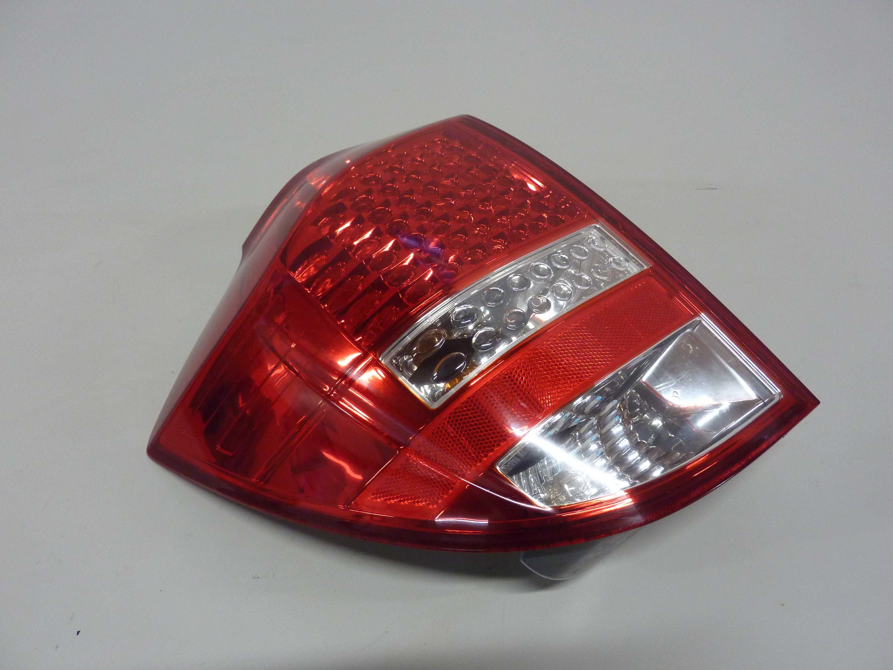 KIA CEED I lift KOMBI 09-12r lampa LEWY TYŁ tylna lewa ŁADNA