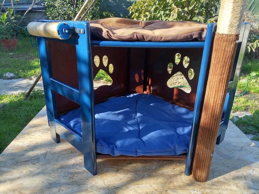 Casotas para 2Gatos com arranhador com Pata de descanso