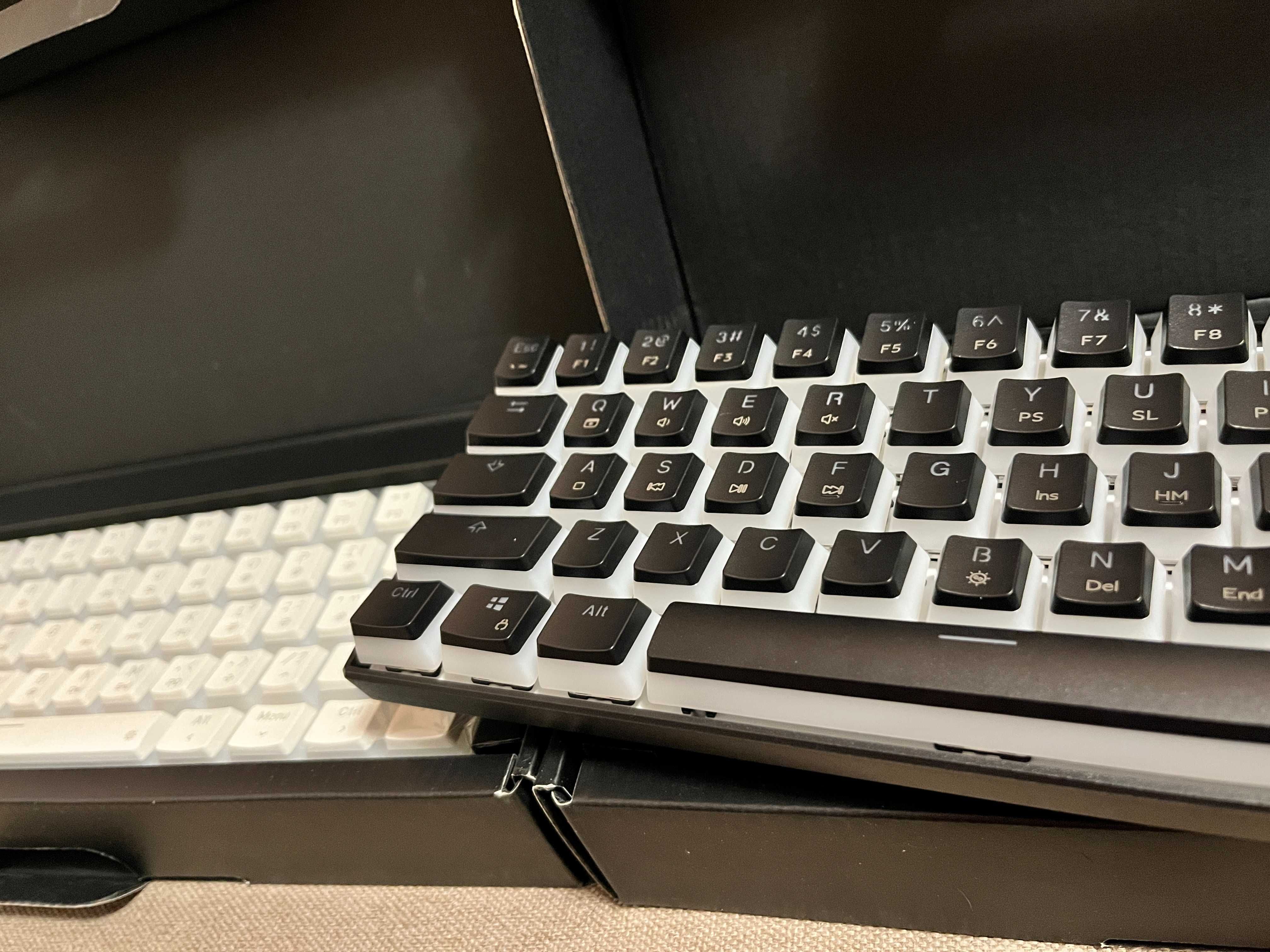 Tezarre TK61 60% Hotswap Mechanical Keyboard PBT Pudding Keycaps