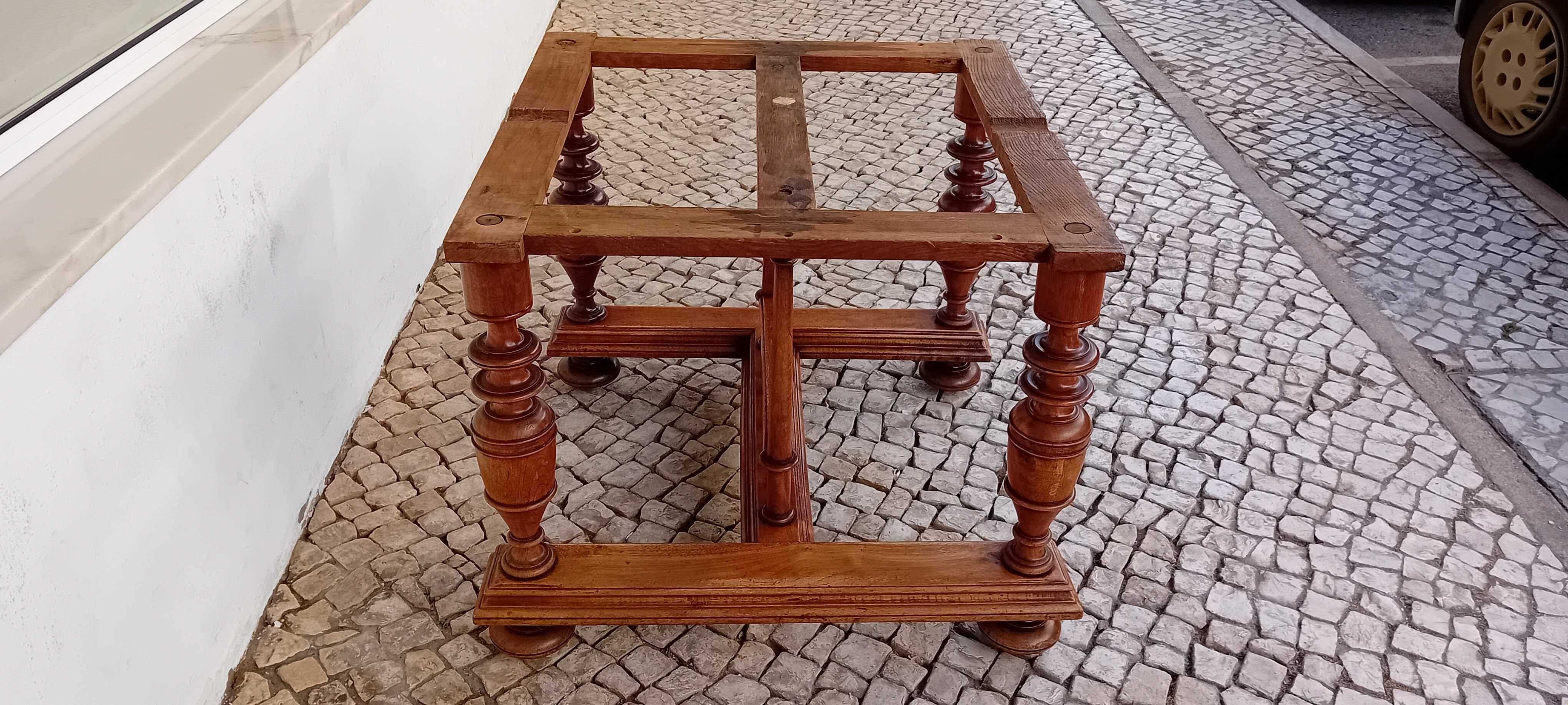 Estrutura de Mesa de Madeira Nobre 80 x 80 x 74 cm