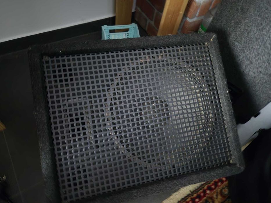 Odsłuch, głośnik aktywny uszkodzony