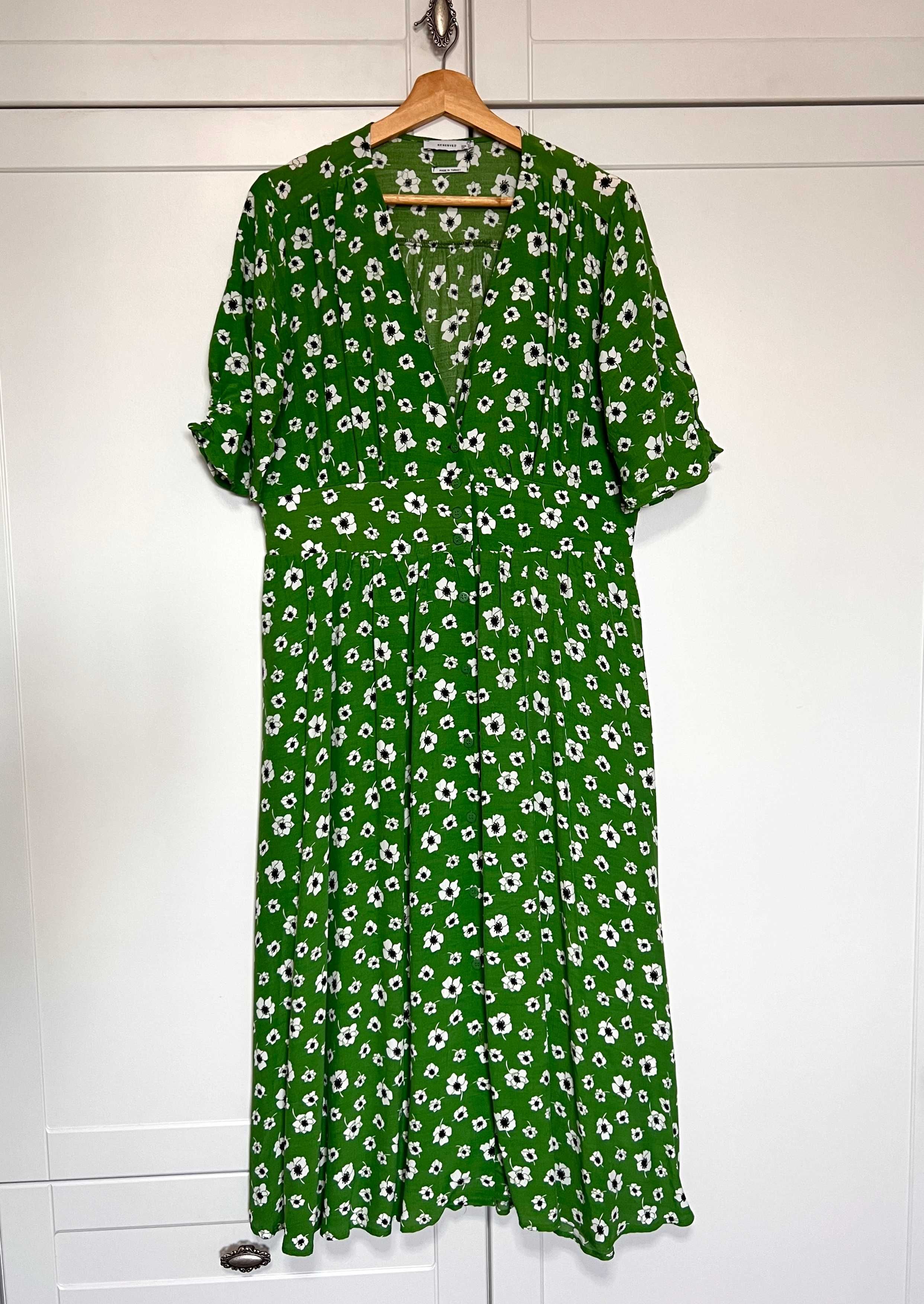 Летнее платье Reserved р. 44 (XXL)