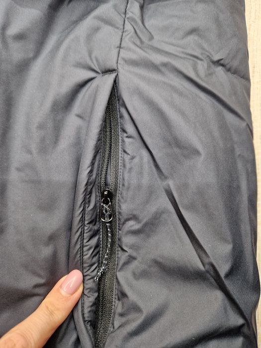 Чоловіча утеплена куртка з капюшоном salomon