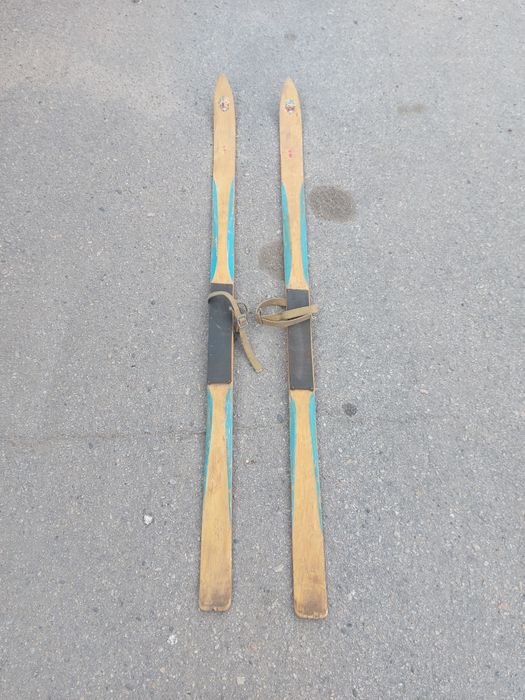 Продам лыжи, длина 150см