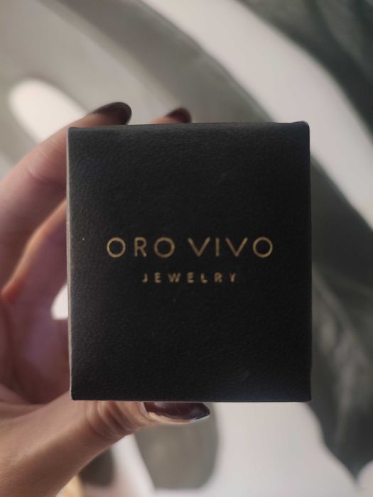 Anel de ouro branco com diamante