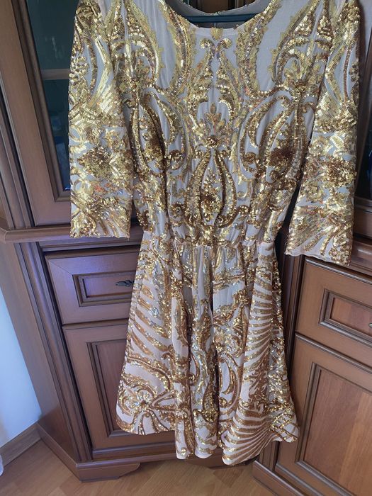 Платя жіноче святкове