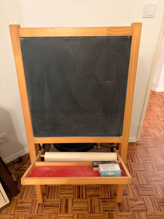 Brinquedos de madeira