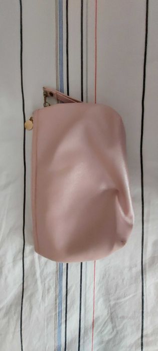 mala pequena rosa