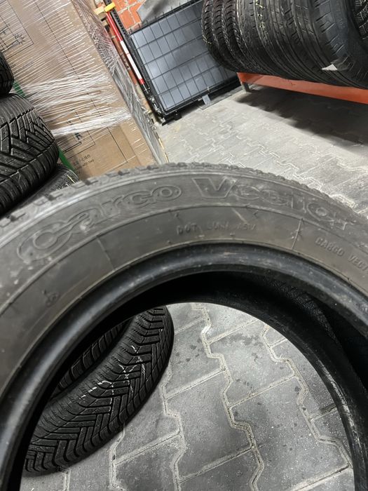 Шини,Резина,Пара,Зима 205/65/16c 107/105T Good Year Cargo Vector