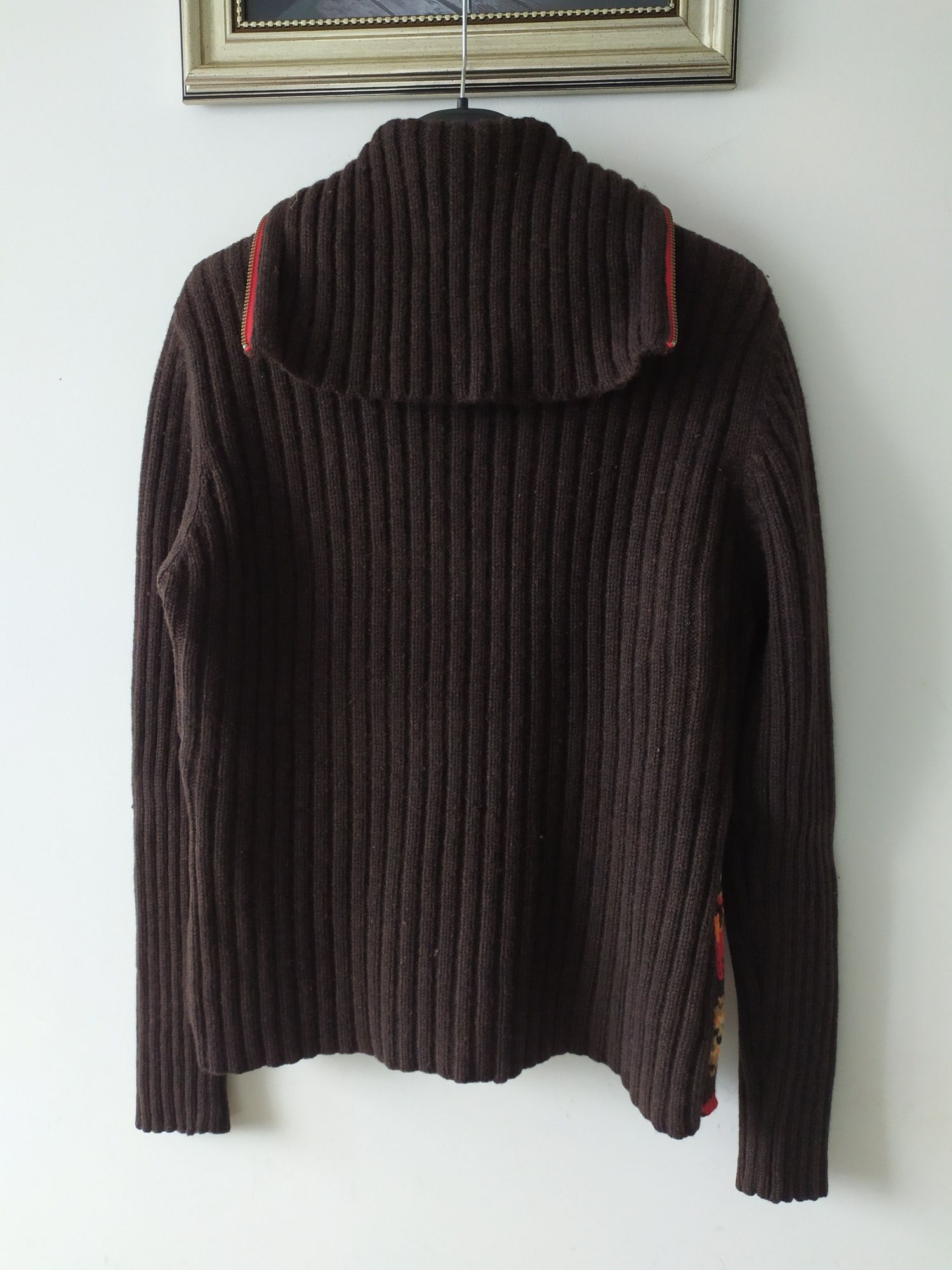Wełniany sweter wzorzysty,100% wełna  z certyfikatem Woolmark