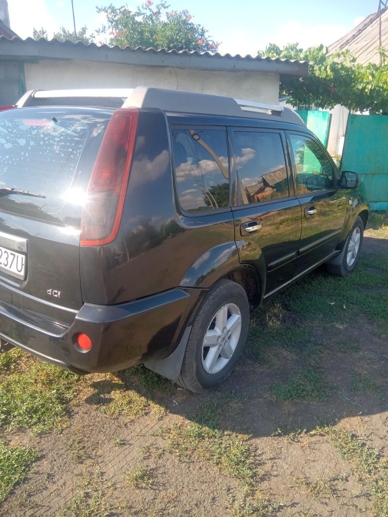 Ніссан хтрайл2.2 dCi