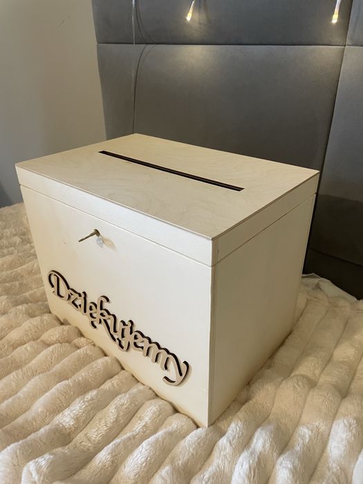 Pudelko drewniane , skrzynia na koperty ślubne / weselne z kluczykiem