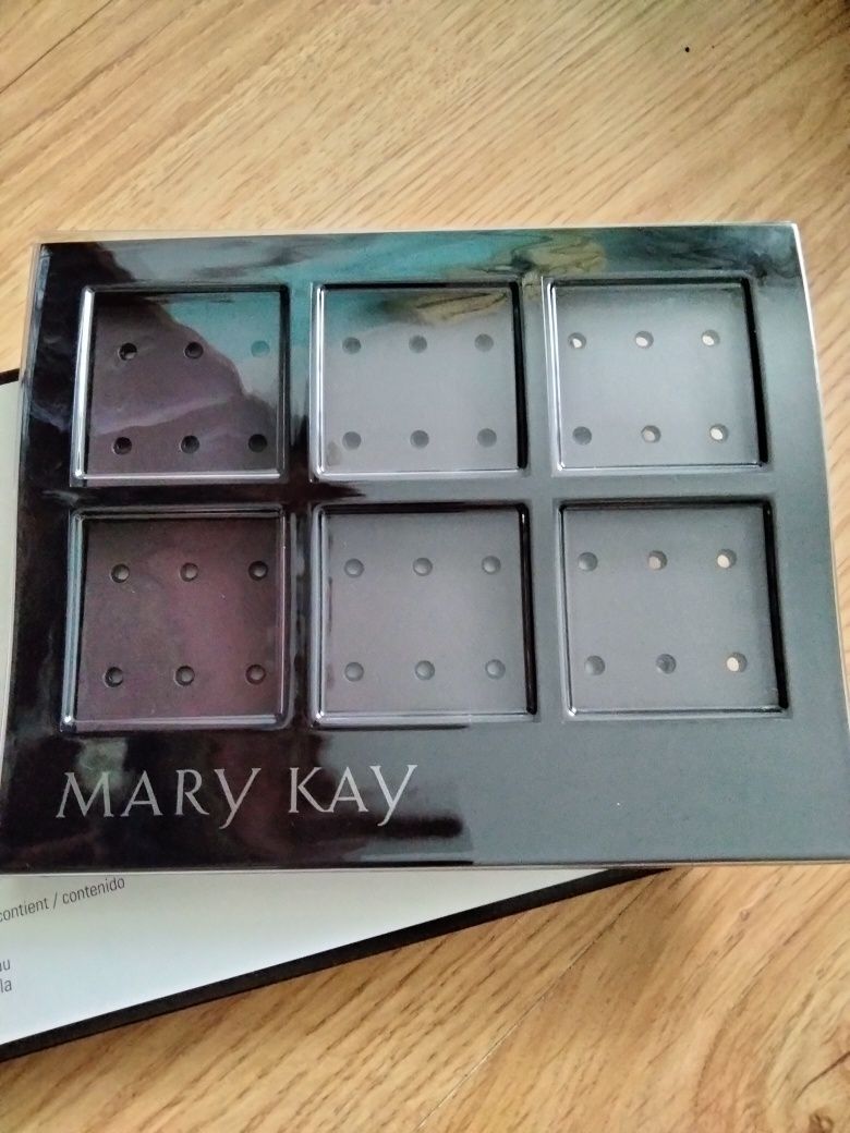 Палетка Mary Kay