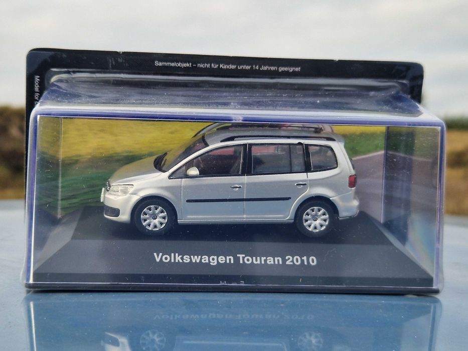 VW Volkswagen Touran 1:43