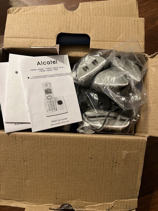 Alcatel F530 Voice Trio