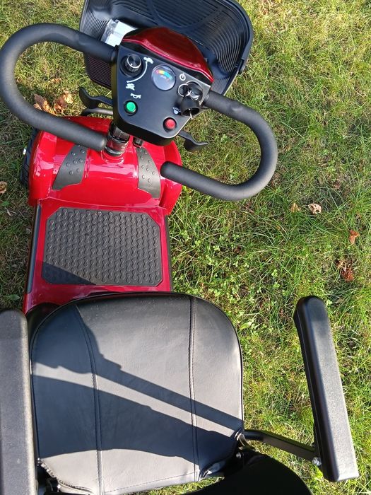 Wózek elektryczny inwalidzki dla seniora. Nowy.