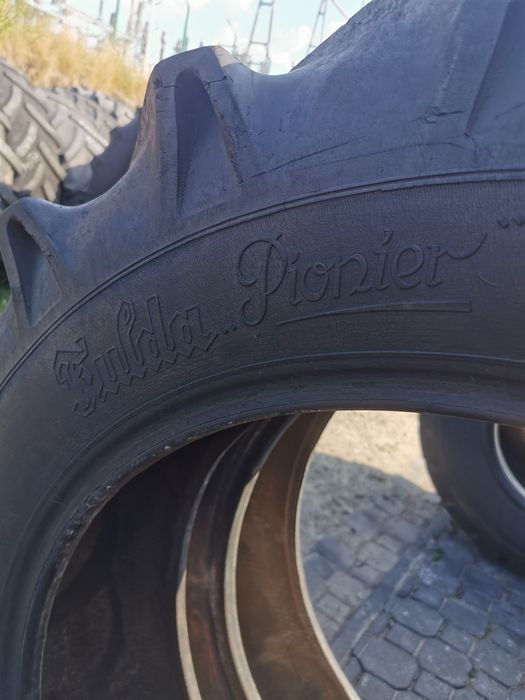 Para opon 12.4/11-32 AS Fulda Pionier #