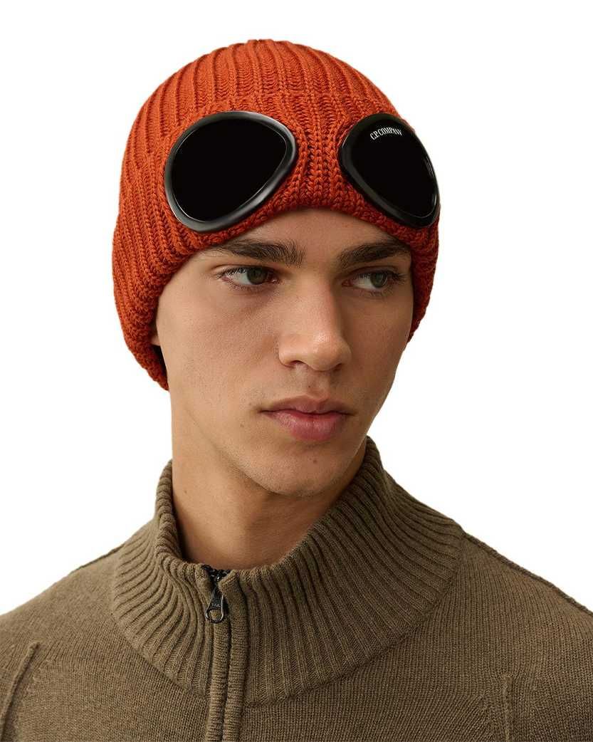 Шапка C.P. Company Extra Fine Merino Wool Goggle Beanie Bombay Brown
