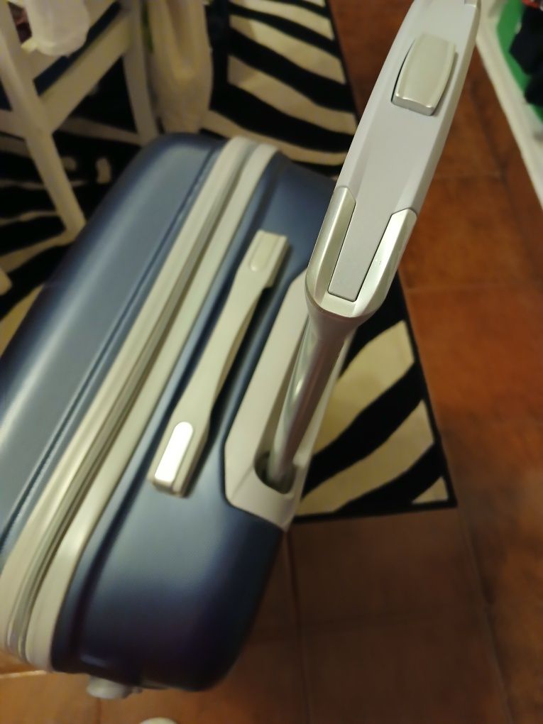 Mala viagem para ferias e afins