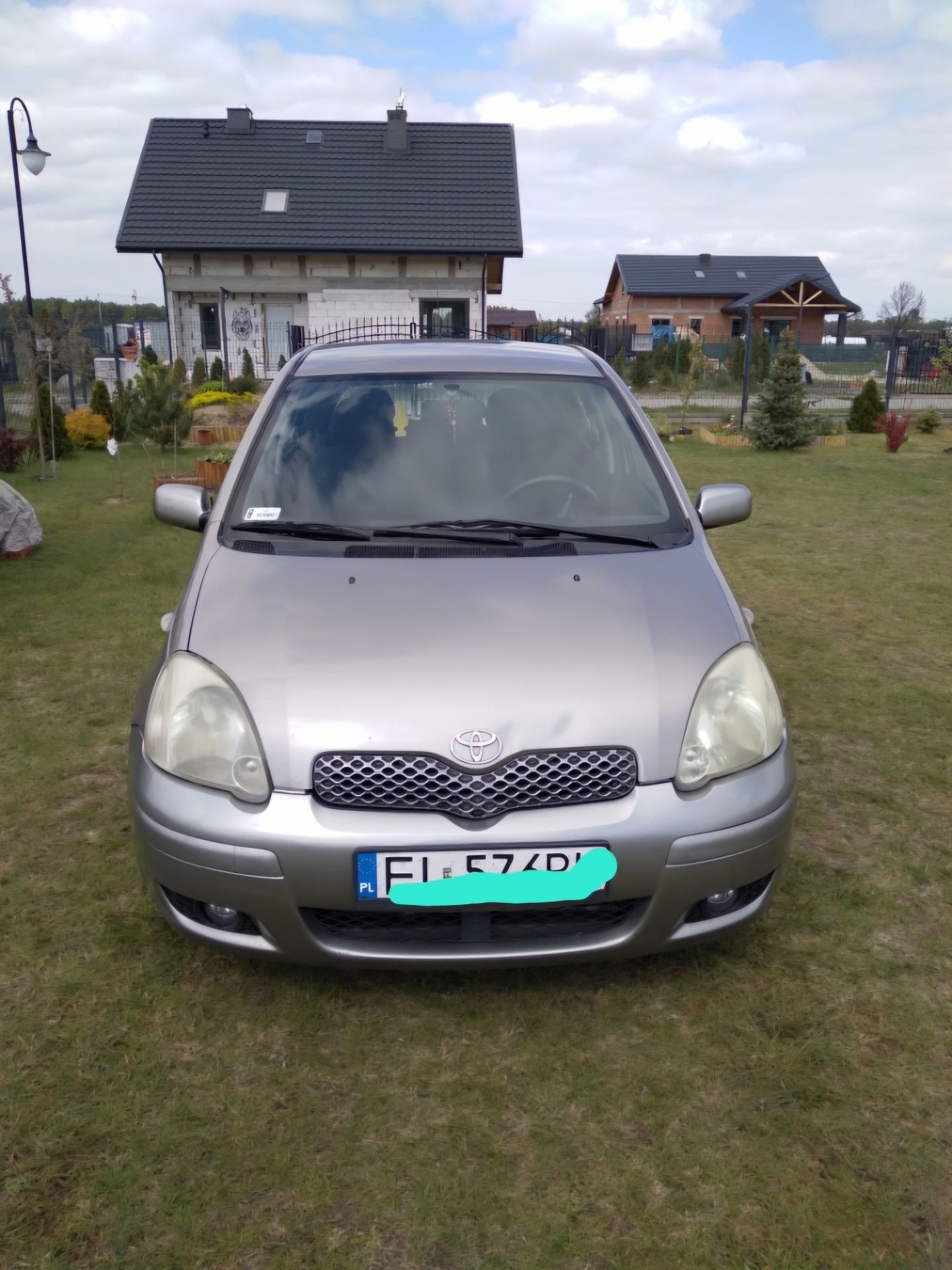 Toyota Yaris I lift 2005 d4d 1.4 diesel 5 drzwi igła.