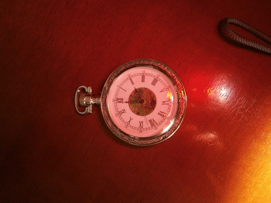 Zegarek zabytkowy rosyjski antyczny + drugi na baterię nowy !