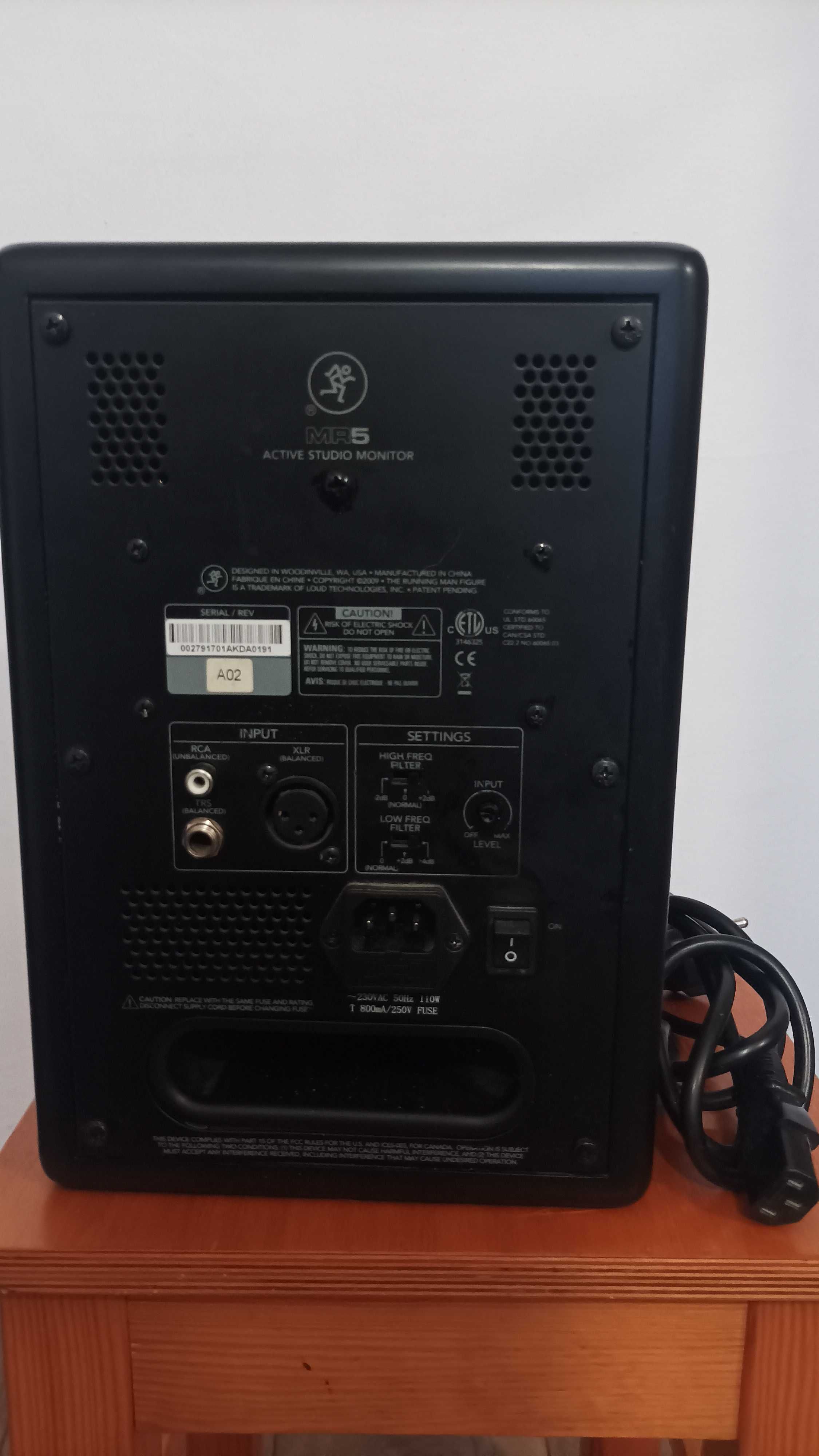 Mackie MR5 Active Studio Monitor