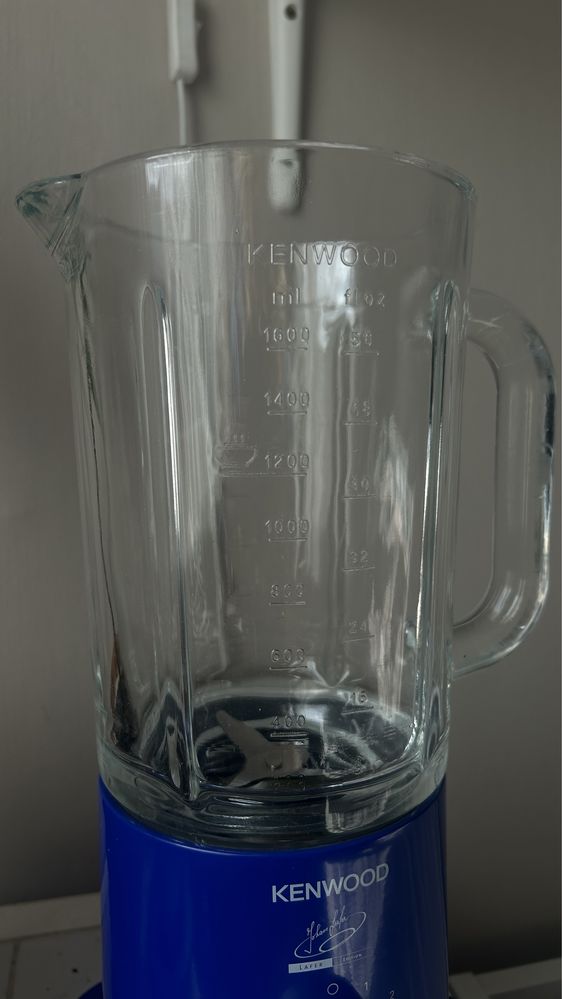 Blender Kenwood BL 716