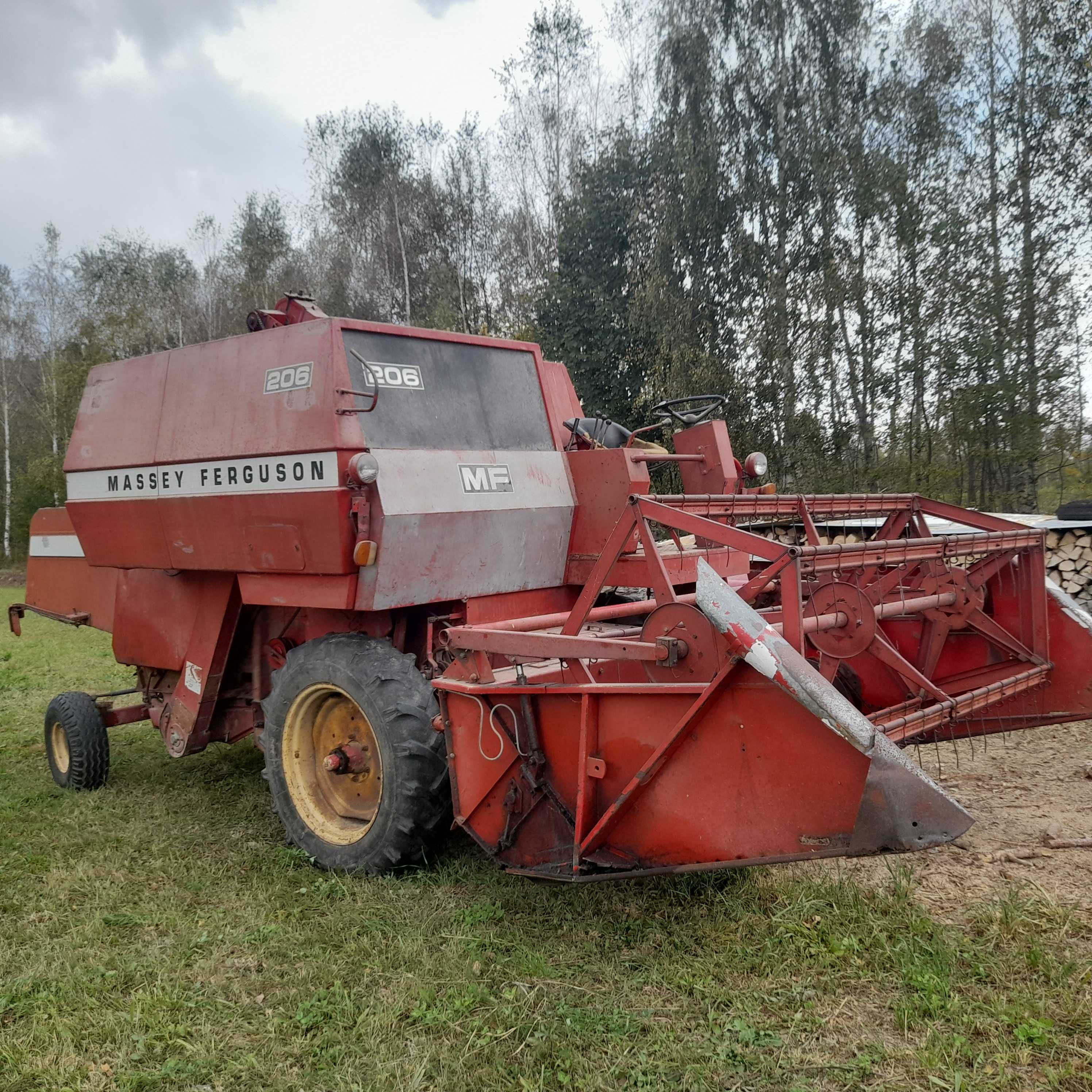 Kombajn zbożowy Massey Ferguson 206