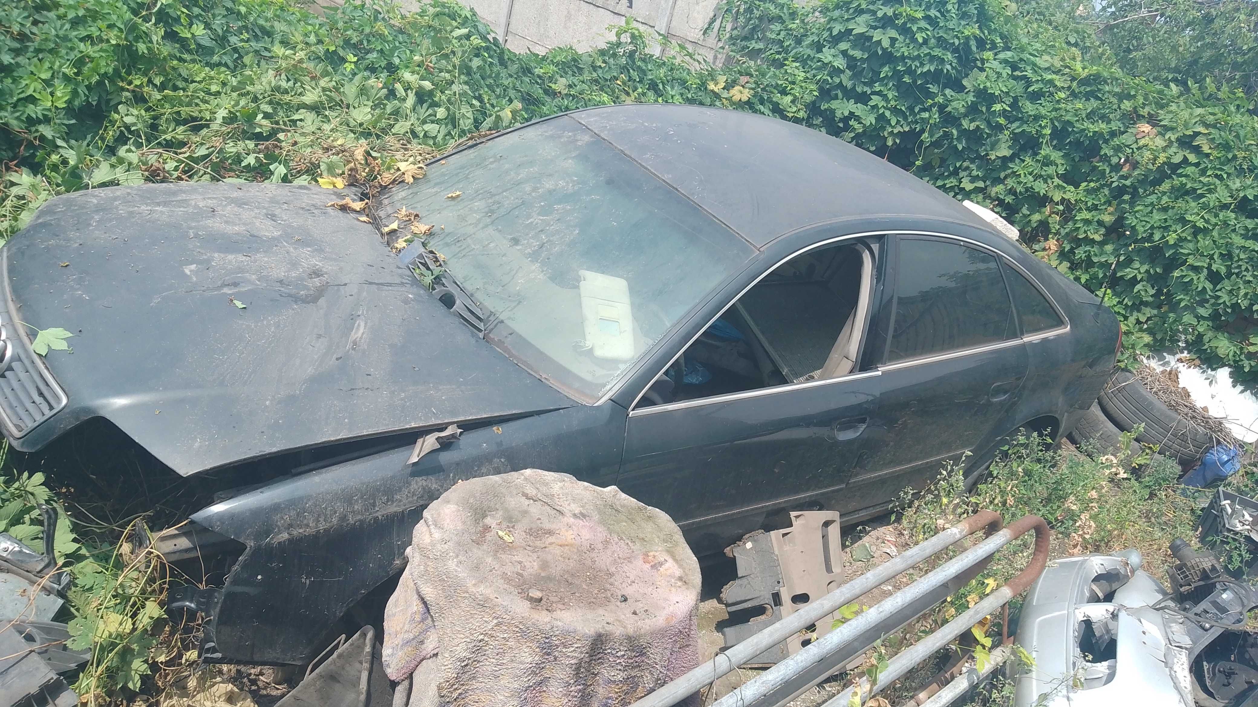 Audi A6 2,5 ат(седан) и Audi A6 2,5 ат(уневирсал)