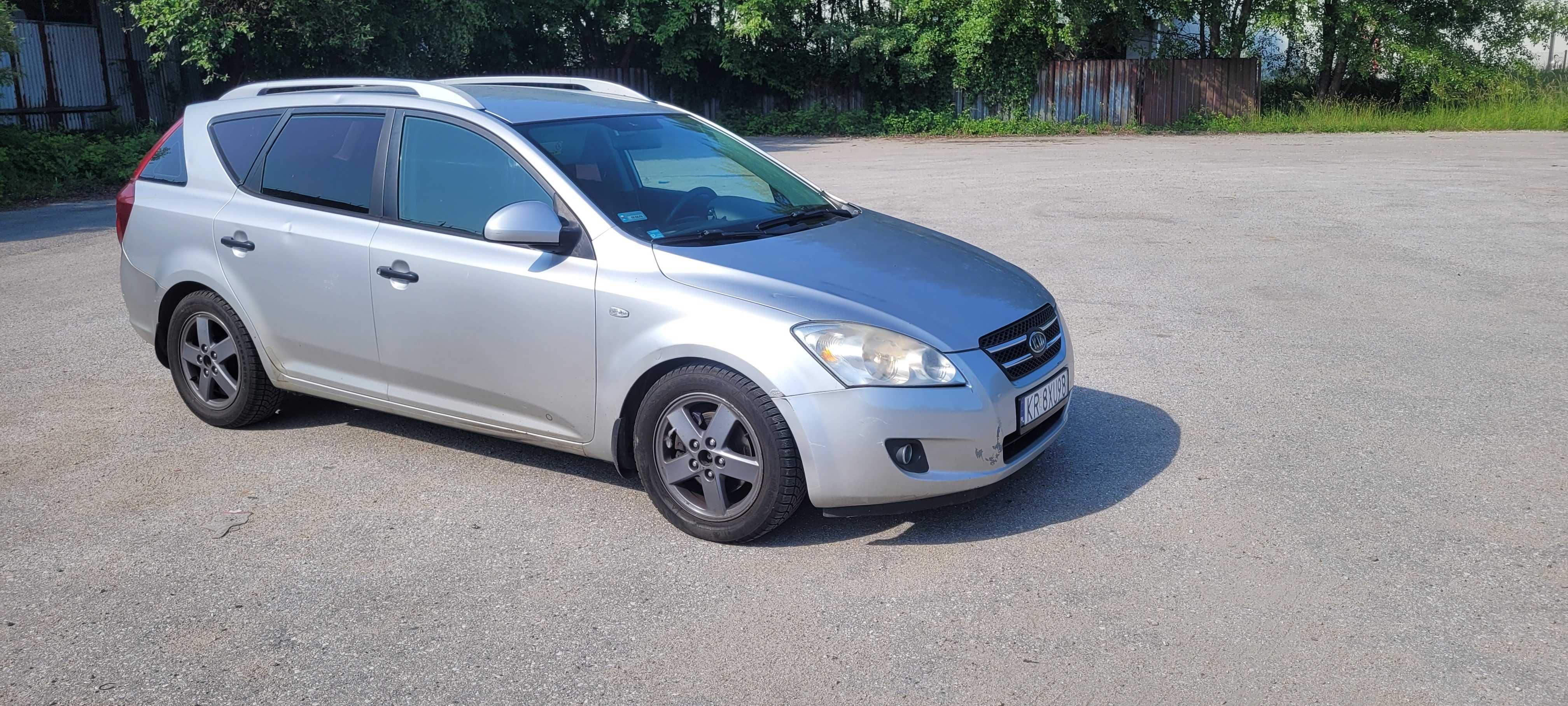 Fotele deska zegary Kia ceed