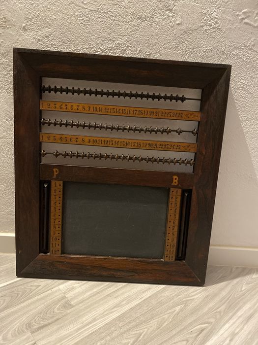 Marcador de bilhar e snoker antigo.