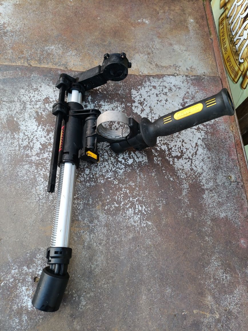 Пылеотвод DeWalt D25301D для перфораторов SDS-Plus