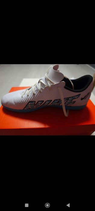футбольные бутсы nike