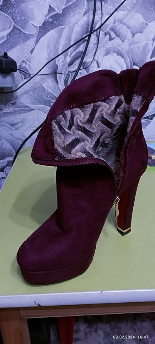 Жіночий ботінки весна-осінь розмір 39
