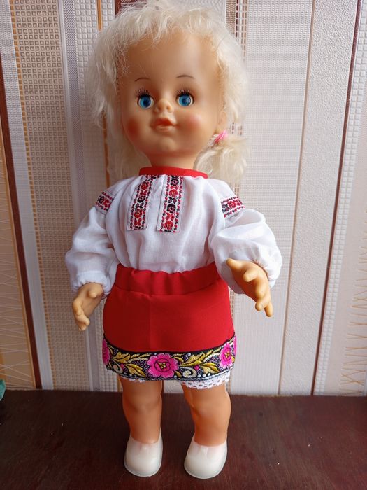 Лялька Дніпропетровської фабрики.