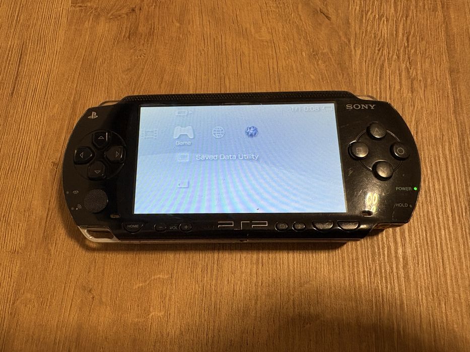 Konsola Sony PSP Fat (Classic) E1004 + akcesoria