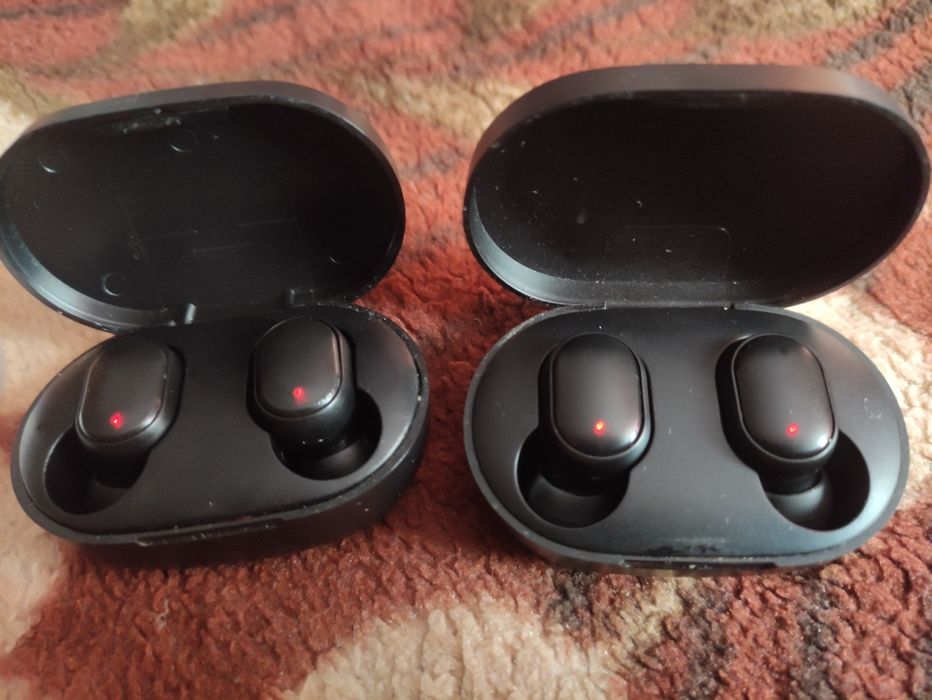 Навушники Xiaomi б-у робочі.