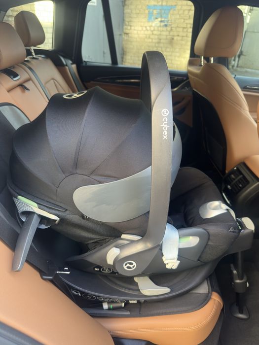 Cybex cloud t Автолюлька з базою