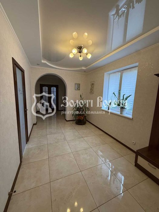 Будинок, 2пов. Гарний стан. смт Калинівка, Броварський район