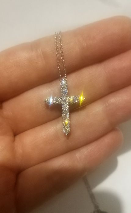 Хрестик срібний з муасанітами, муасаніт синтетичний діамант